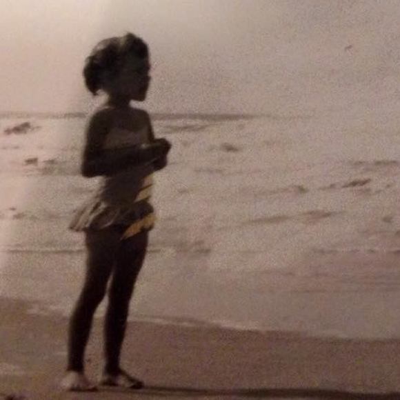 Meet your Posher, Edye - Picture 1 of 1